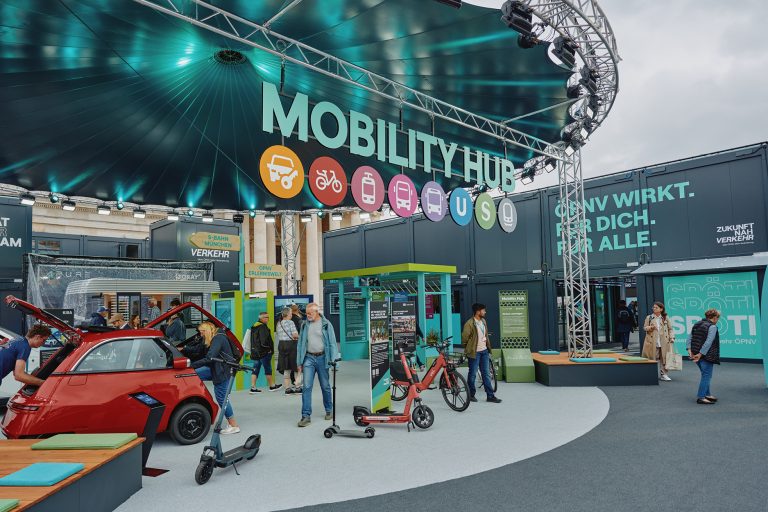 Go.Control-Case-DB_ZNV_IAA8