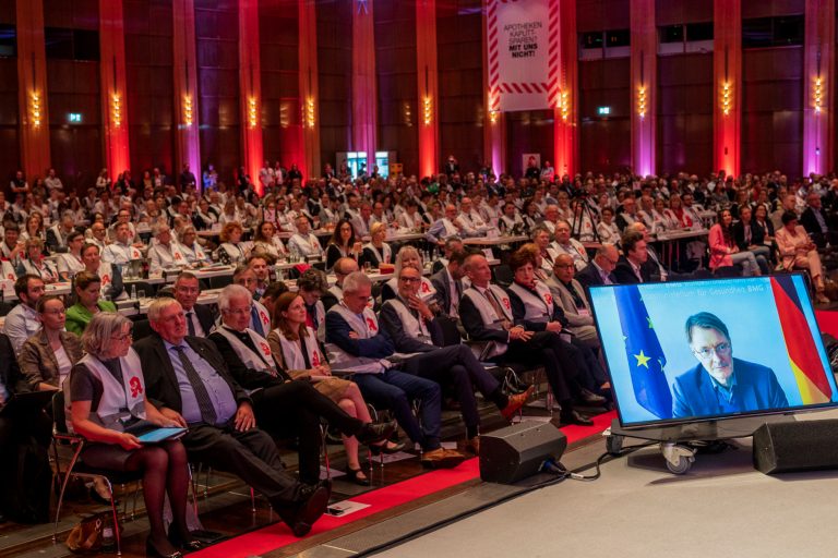 Go.Control-Case-expopharm11