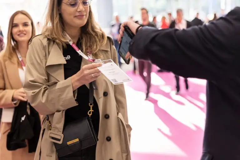 Go.Control-Case-expopharm5