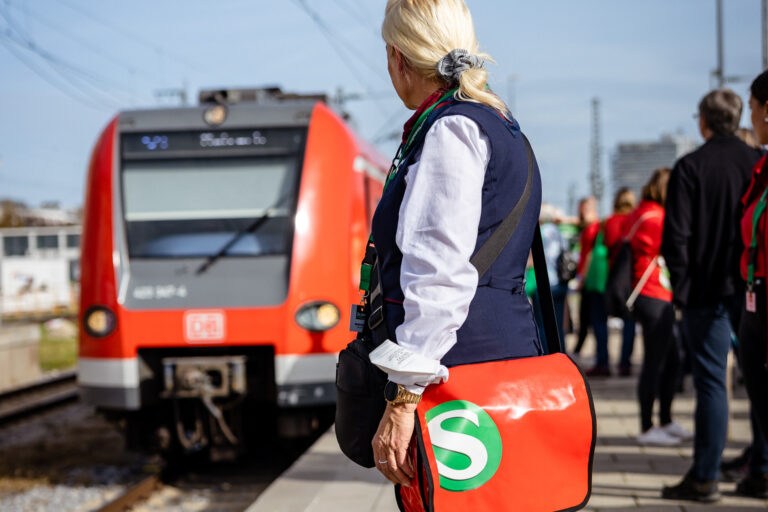 Go.Control-Case-DB-S-Bahn-3