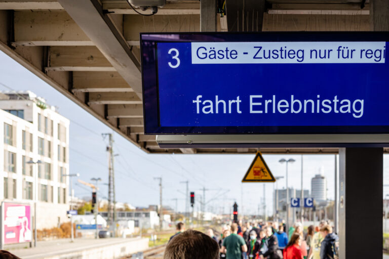 Go.Control-Case-DB-S-Bahn-8